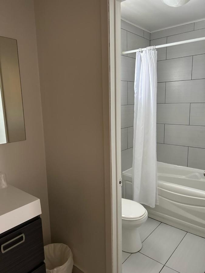 Complexe Dix80 Motel Mont-Laurier Eksteriør billede