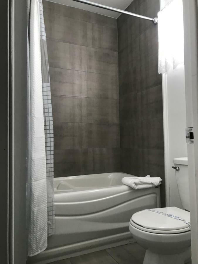 Complexe Dix80 Motel Mont-Laurier Eksteriør billede